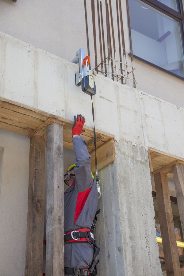 PSA Anschlagpunkt für Betonmauer AP-BM mit Fallindikator