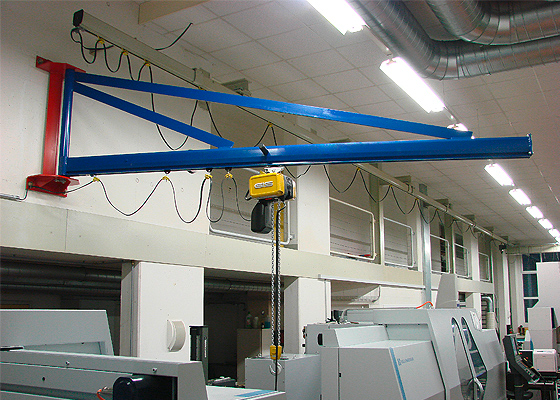 Wanddrehkran WDK-U 500 kg mit 4 m Ausladung